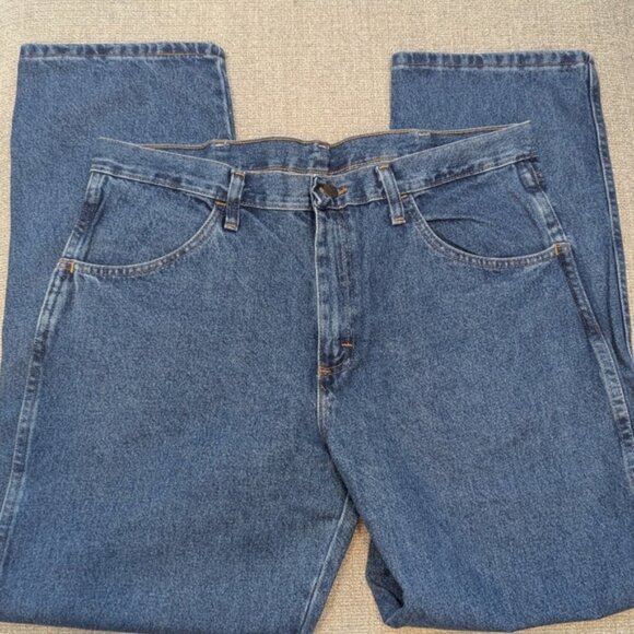 SOLD NWT Wrangler 34x30 Rustler Men's Blue Relaxed Fit Straight Leg Cotton Jeans - Picture 3 of 5